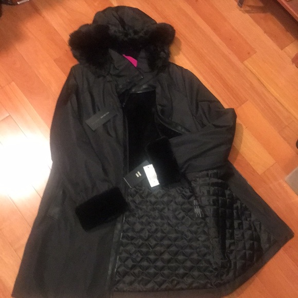 Black Louisa City Luxe A Line Fur Coat - Picture 5 of 5